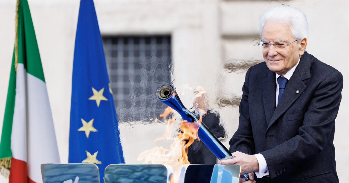 Milano-Cortina 2026, Mattarella accende la fiamma olimpica. Poi l’appello: “L’Italia ha… - Il Fatto Quotidiano