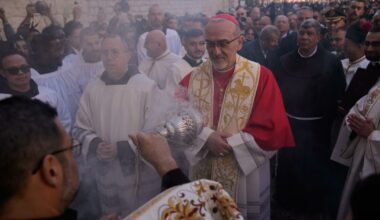 "Israele vieta la messa di Natale a Betlemme al vicepresidente palestinese". Pizzaballa: "C'è bisogno di luce"