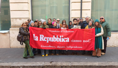 Perché la vendita di due giornali mobilita l'opinione pubblica e la politica