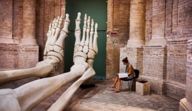 La grande mostra di Steve McCurry a Montefalco in Umbria: tra paesaggio, storia e comunità