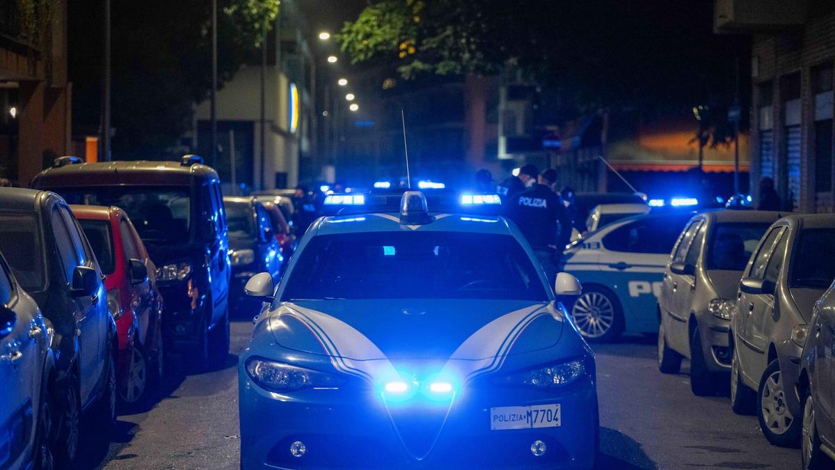 presa gang al femminile, sequestrato tirapugni