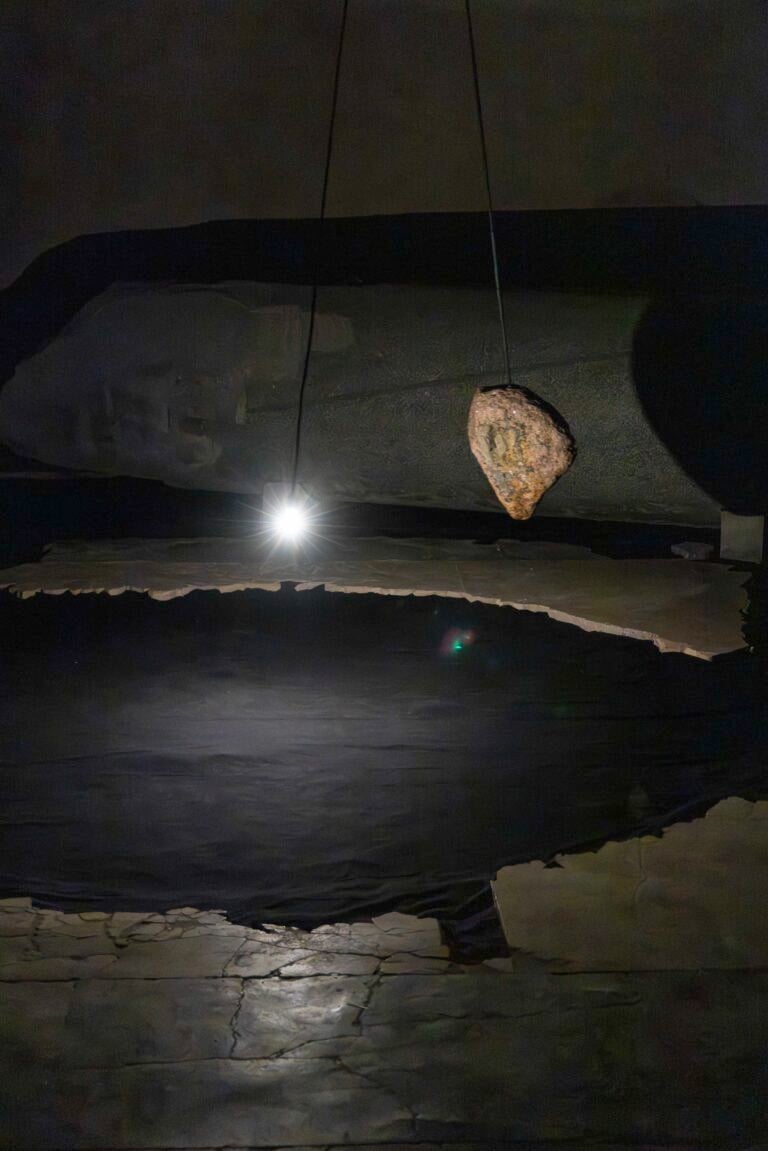 FOROF, ep.5: Alicja Kwade, INFRASUPRA, Installation view, ph. Monkeys video lab