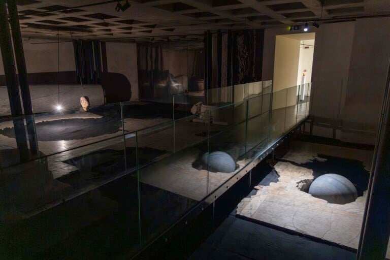 FOROF, ep.5: Alicja Kwade, INFRASUPRA, Installation view, ph. Monkeys video lab