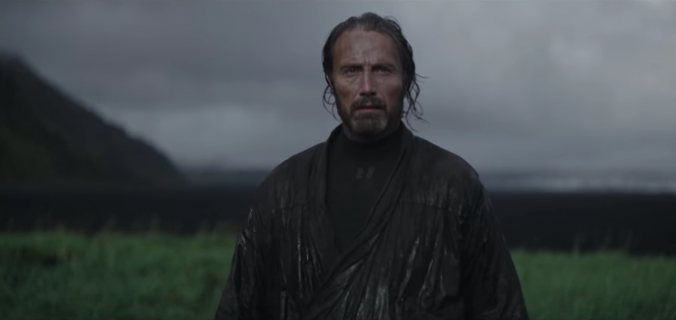 Rogue One: Mads Mikkelsen in una scena del film