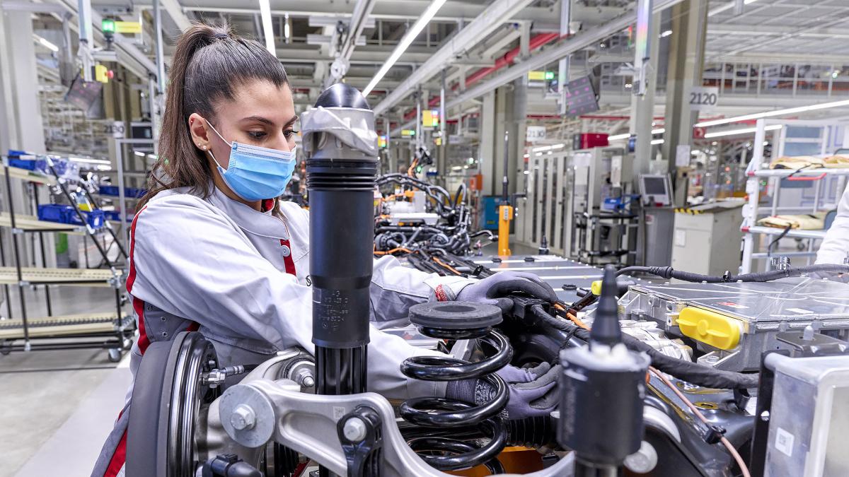 Germania, l’allarme choc degli industriali: «È la crisi peggiore dal 1949, il nostro modello è al capolinea»