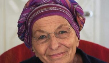 Emma Bonino sta meglio: oggi ha lasciato la terapia intensiva dell'ospedale San Filippo Neri di Roma