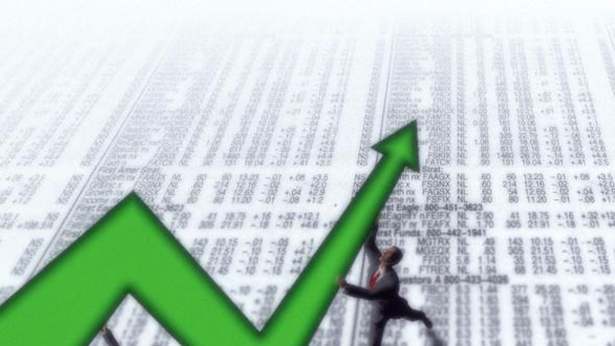 Btp, dollari (e liquidità): tre ricette con obbligazioni e titoli di Stato per anticipare le scelte di Fed e Bce