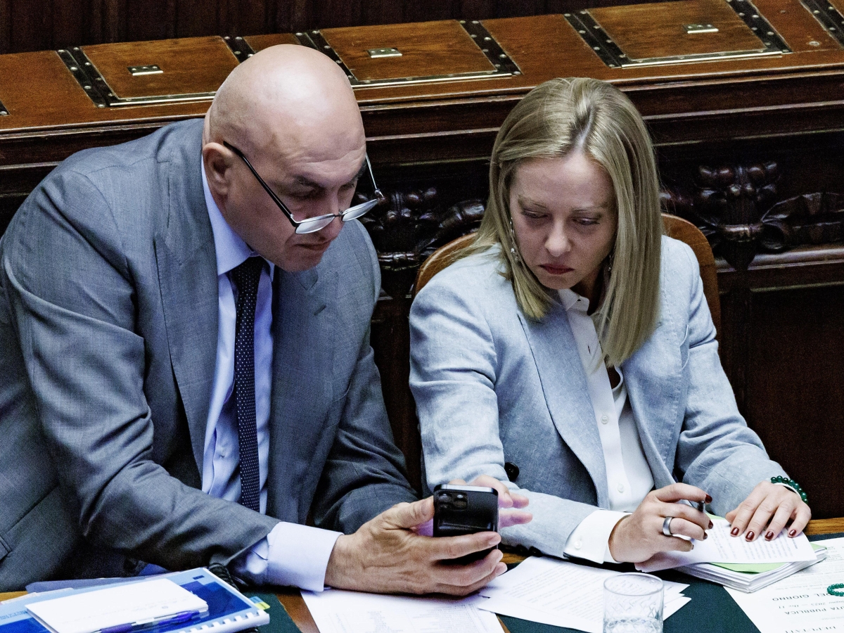 Approvato il decreto Ucraina: ci sono anche gli aiuti «militari», assente il vicepremier Salvini