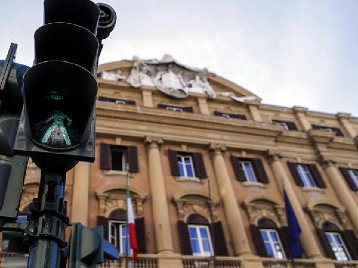 Btp cosa succede ora con il miglior rating sul rischio Italia da 23 anni? Ecco le previsioni (anche sui titoli a 5 anni)