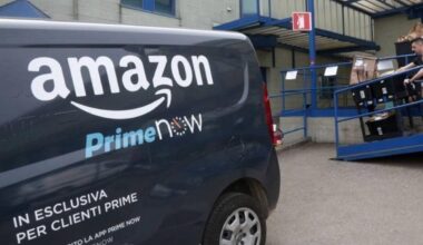 Amazon, accordo con l'Agenzia delle Entrate: il colosso pagherà 500 milioni al Fisco (invece dei 3 miliardi calcolati dalla Procura)