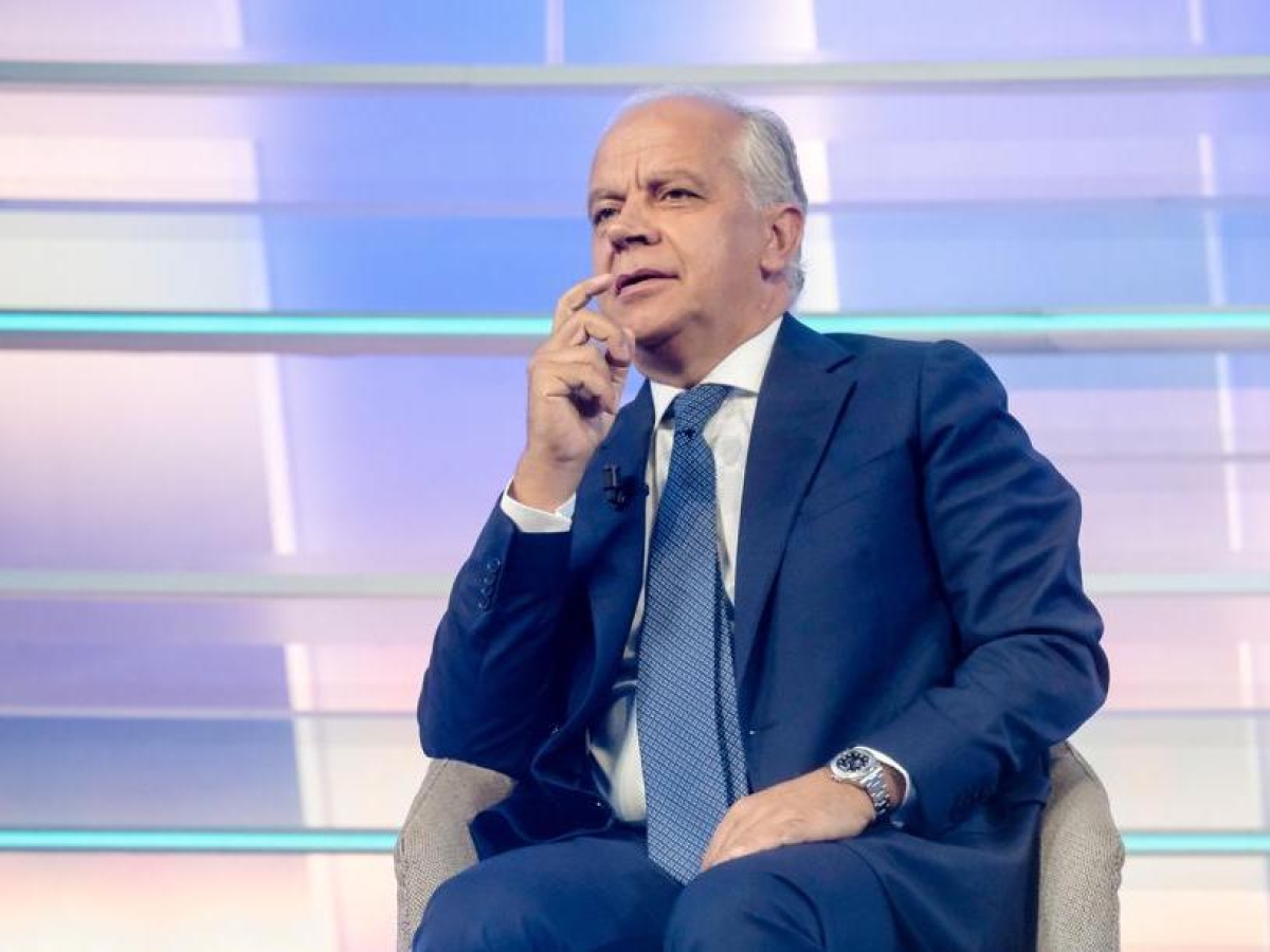 Gli incontri con gli estremisti nel dossier sull'imam di Torino, il ministro Piantedosi: «Andremo avanti»