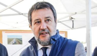 Open Arms, le reazioni all'assoluzione di Salvini. La premier: «Un ministro che difende i confini dell'Italia svolge il proprio dovere»