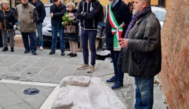 Una statua per ricordare il chiccaio Enzo Caroti