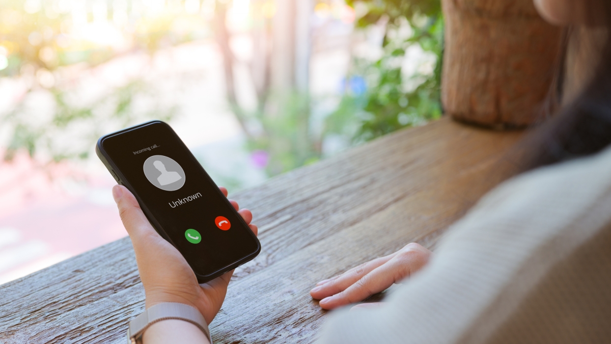 «La sua tariffa della luce scade, ma abbiamo un'offerta»: telemarketing e truffe, 520 mila euro di multa a sei call center