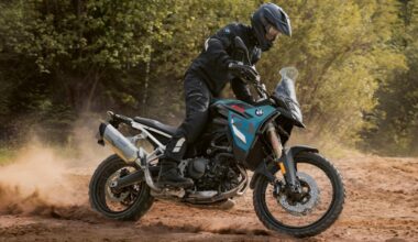Bmw F 900 GS: l'adventure in offerta a 86 euro al mese