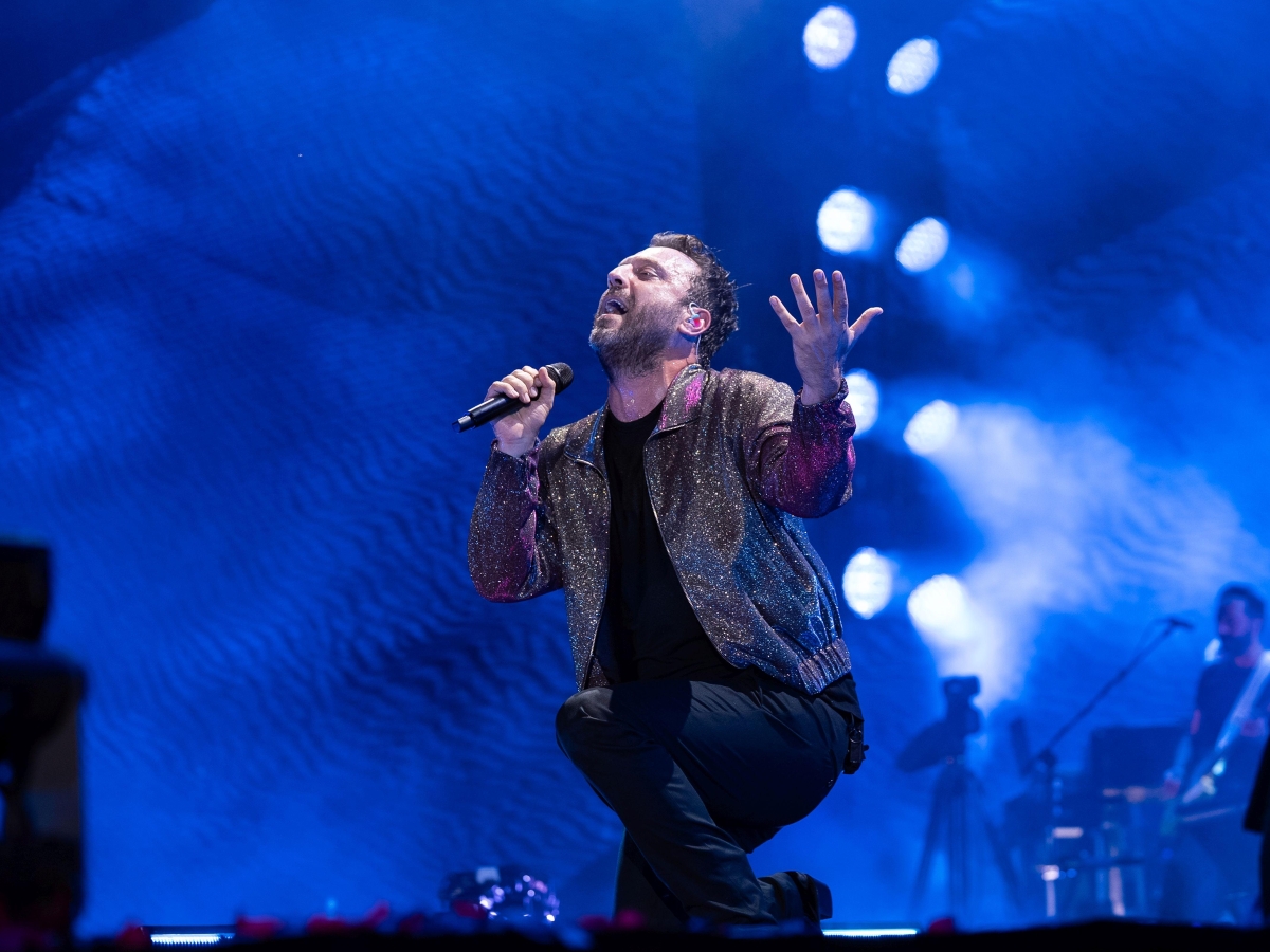 Cremonini: «Giorgia Cardinaletti mi ha chiesto il coraggio di amare. Lucio Dalla diceva a mia madre: "Perché non posso essere amico di Cesare?"»