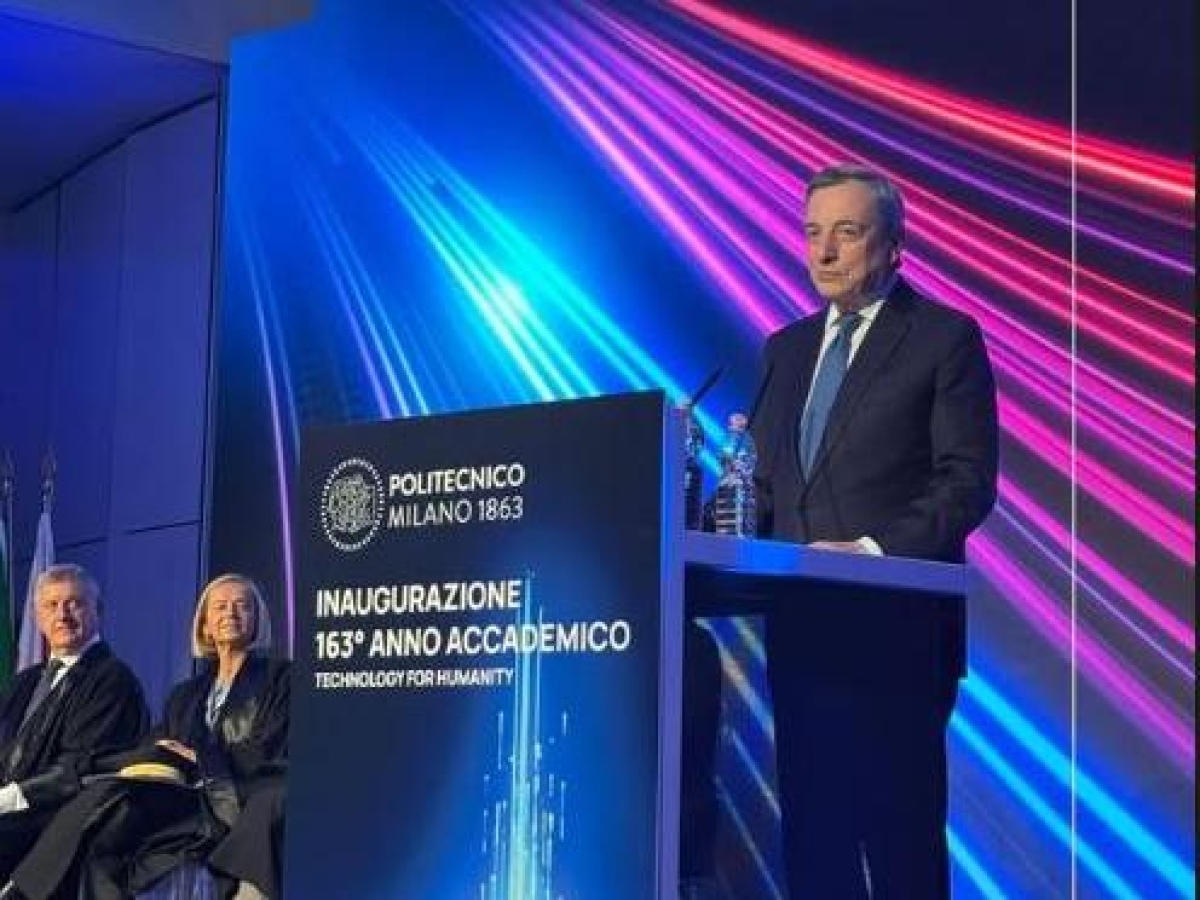 Draghi al Politecnico di Milano: «L'Ue adotti l'intelligenza artificiale su larga scala o sarà stagnazione. Ridurre il divario con Usa e Cina»