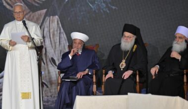 Leone XIV in Libano ai leader religiosi: «Contrastate l’intolleranza, imploro la pace per tutto il Medio Oriente»
