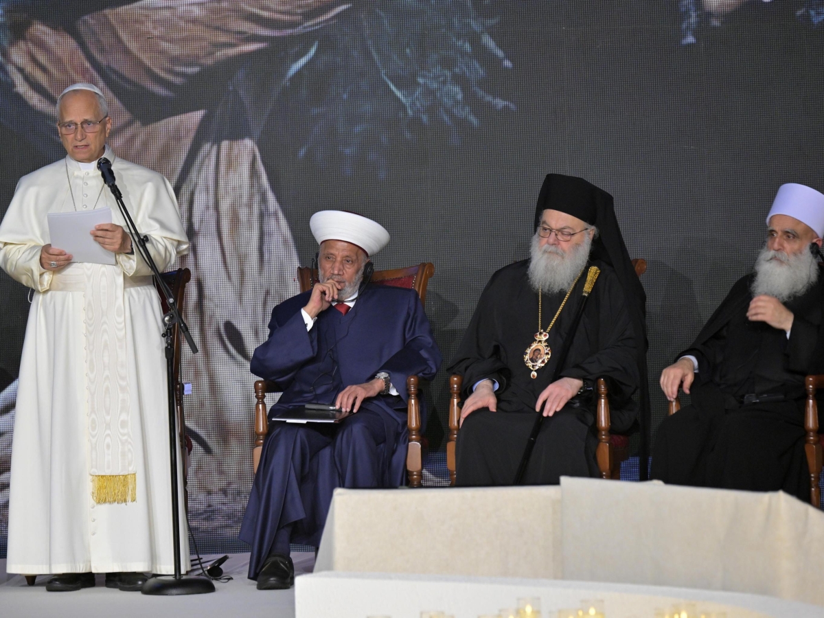 Leone XIV in Libano ai leader religiosi: «Contrastate l’intolleranza, imploro la pace per tutto il Medio Oriente»