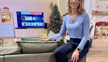 Qvc, l'ex conduttrice Chiara Contu Farci: «Licenziata da un giorno all'altro. Stavo in onda più ore di Pippo Baudo, ho venduto dalle padelle ai diamanti»