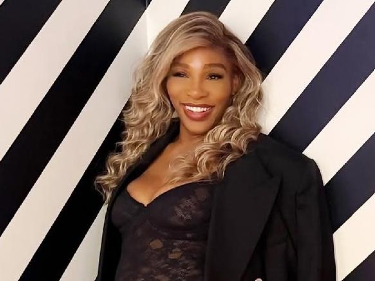 «Serena Williams torna a giocare a 44 anni», ma lei smentisce