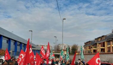 Brugherio, sciopero alla Qvc: i televenditori bloccano la diretta per ore e l'emittente manda in onda repliche