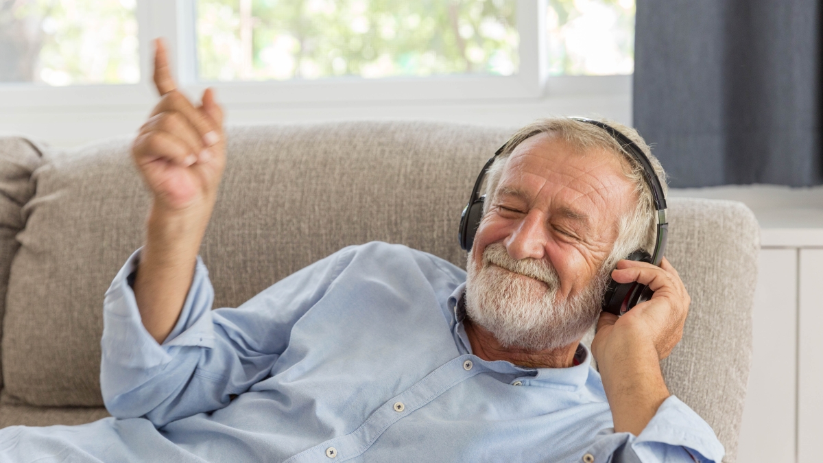 Cosa succede al cervello quando ascoltiamo la nostra canzone del cuore