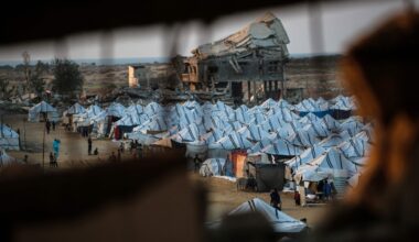 Gaza, le notizie sulla tregua Israele-Hamas in diretta | «Trump annuncerà la fase 2 del piano per Gaza prima di Natale». Prove di dialogo Israele-Libano, dopo 26 anni incontro tra diplomatici