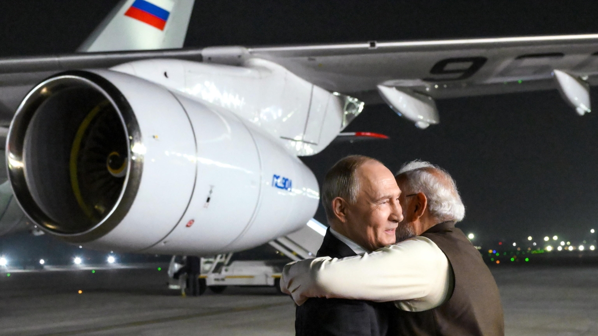 Putin in India: «L'Ucraina lasci i territori o li prenderemo comunque. La Nato è una minaccia»