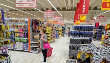 Supermercati a Natale e Capodanno, le catene e i centri commerciali aperti: mappe d'Italia da cliccare per andare sul sicuro