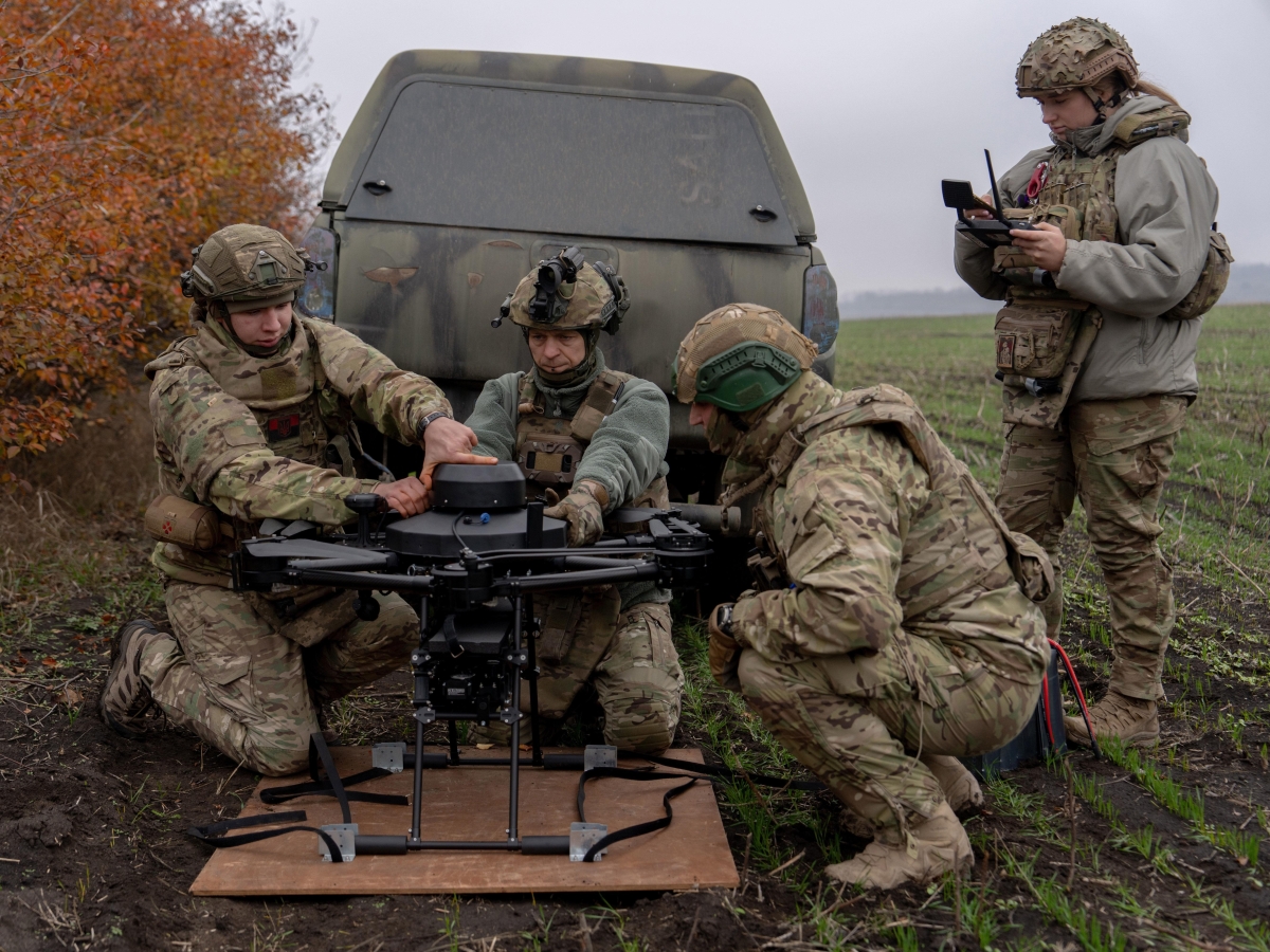 Ucraina - Russia, le notizie sul conflitto in diretta | Macron parla con Zelensky: «Europei pilastro di una soluzione giusta e duratura». Il presidente ucraino lunedì a Londra