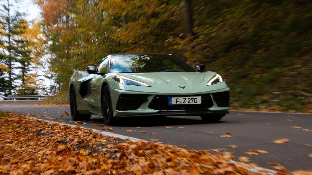 Corvette Stingray: prova supercar, prestazioni, scheda tecnica e prezzo