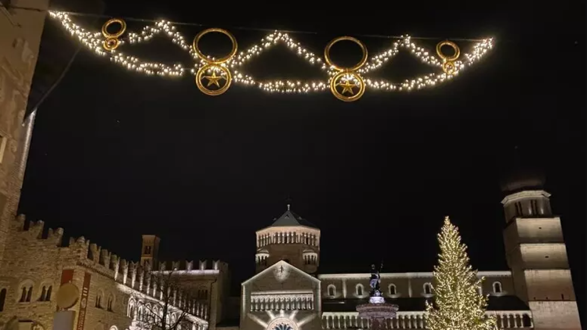 Capodanno, a Madonna di Campiglio per una notte ci vogliono 10mila euro ma a Trento e Bolzano ne bastano 600: «Costa meno un volo per Dubai»