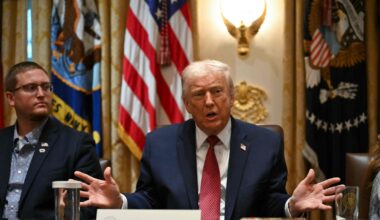 Trump, lo schiaffo ai leader europei: «Sono deboli e confusi». Poi lancia l'ultimatum a Zelensky: «Ha pochi giorni per dire sì al piano»