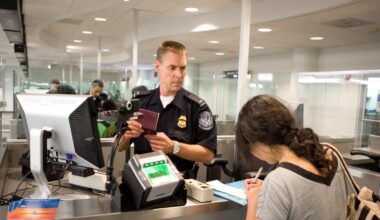 Turisti spaventati dalla stretta Usa con controlli sui social per entrare: primi viaggi cancellati