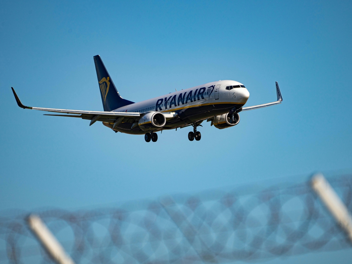 Ryanair nel mirino dell’Antitrust, rischia multa da 1 miliardo sulla vendita dei biglietti: cosa è successo?