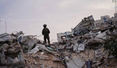 Gaza, le notizie sulla tregua Israele-Hamas in diretta | Ucciso dall'IDF il comandante supremo di Hamas, Raad Saad. Il gruppo terroristico: «Palese violazione del cessate il fuoco» - Corriere della Sera