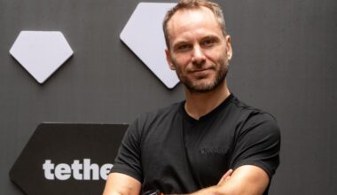 Tether, offerta a Exor per l'acquisto della Juventus: «Investiremo un miliardo di euro». La replica: «Non è in vendita»