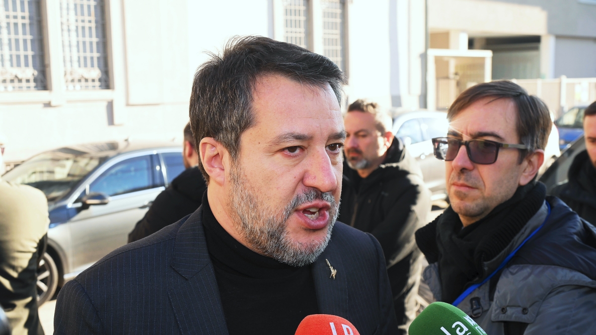 Salvini: «Sugli asset russi l'Ue scherza con il fuoco. Bene il governo. E io non prendo ordini da Putin»