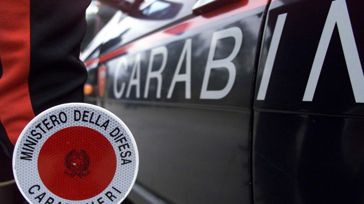 Rapina in corso Buenos Aires a Milano, ragazzo di 15 anni in balia di una banda per un'ora: a salvarlo la telefonata del papà