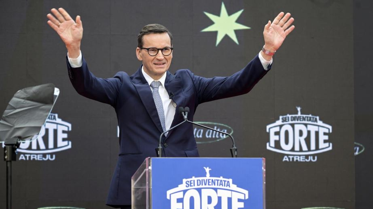 Morawiecki: «Nella Ue interessi diversi: dissi di usare gli asset russi, ma Macron e Scholz si opposero. Gli Usa? Insostituibili»