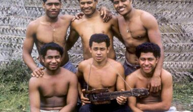 La vera storia dei sei ragazzi partiti da Tonga su un peschereccio rubato e naufragati su un'isola deserta: «15 mesi di fame e fatica»