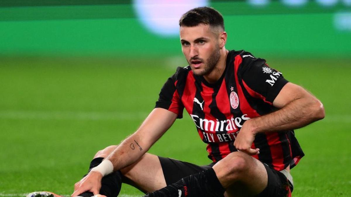 Milan, Gimenez si opera alla caviglia e cerca una nuova squadra