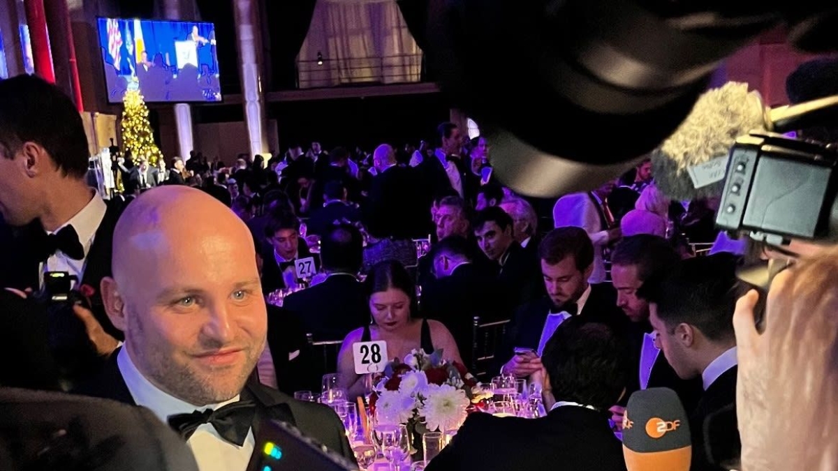Al Gala dei Giovani Repubblicani di New York, dove gli estremisti di destra di AfD fanno festa: «La strategia di Trump? Fantastica: è quello che diciamo noi da 10 anni»