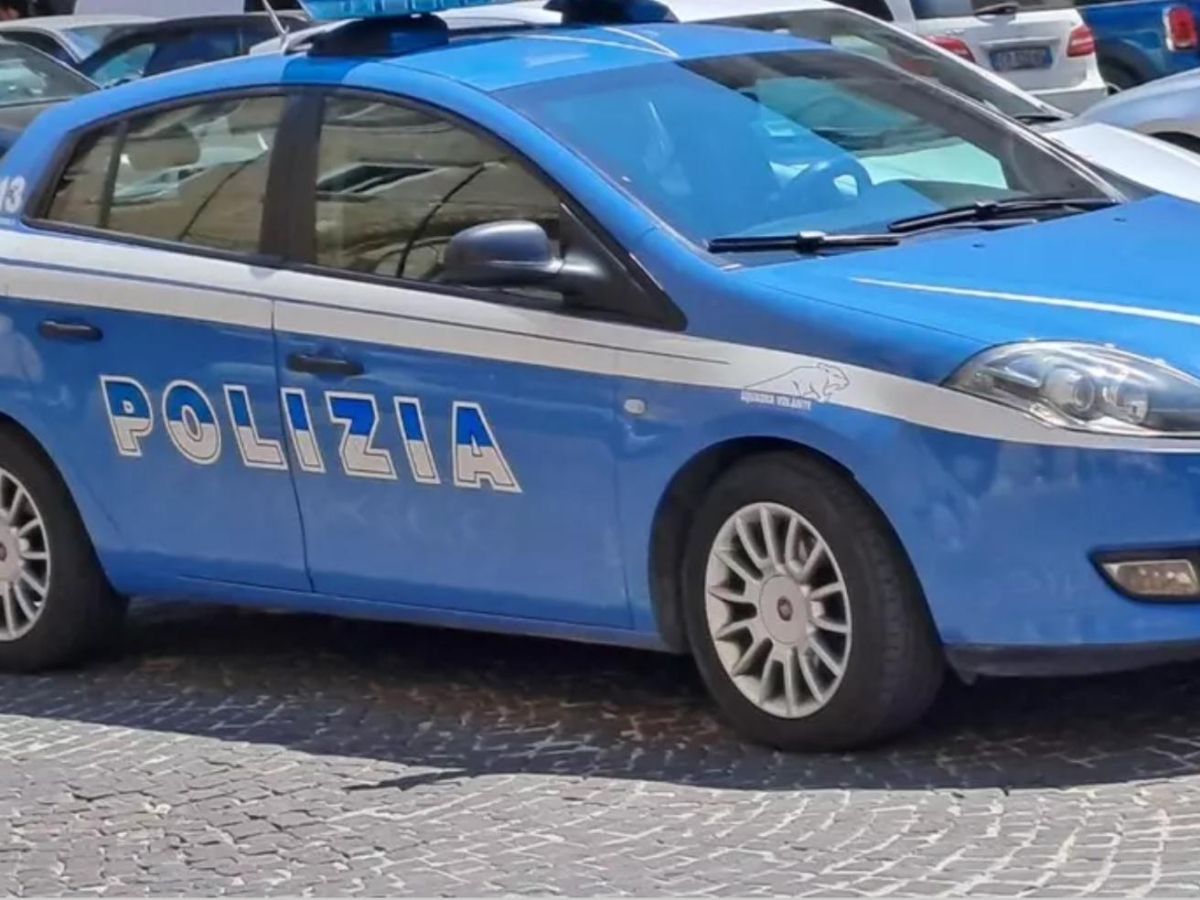 Aggressione in viale Tibaldi a Milano: «Se sua figlia rivuole il telefono, mi dovete portare 100 euro». Preso 20enne