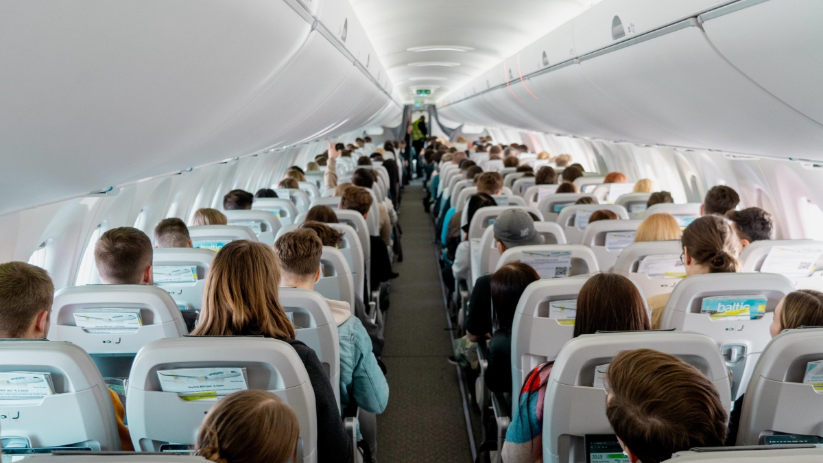 Voli, nel 2026 gli aerei saranno sempre più pieni: ecco perché sarà più difficile prenotare last minute