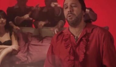 Checco Zalone, spot a reti unificate: «Il mio regalo di Natale è un omaggio alle donne»