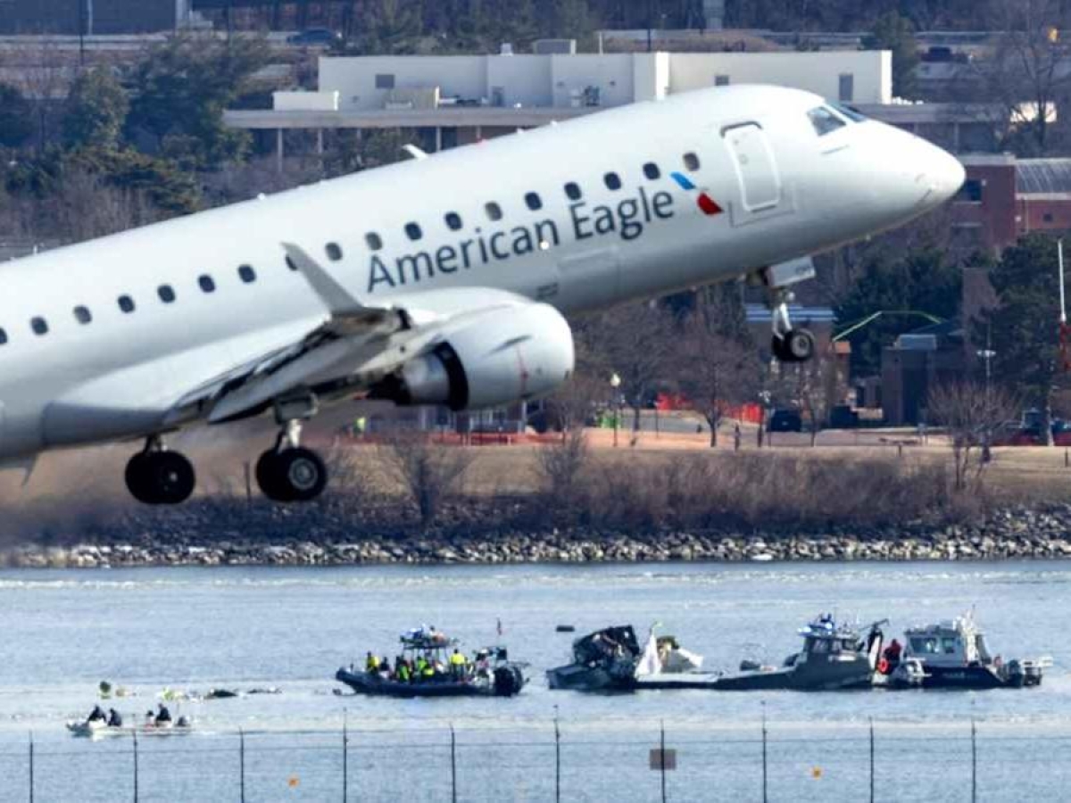 Usa, il governo ammette negligenze di esercito e controllori di volo nell’incidente aereo del 29 gennaio
