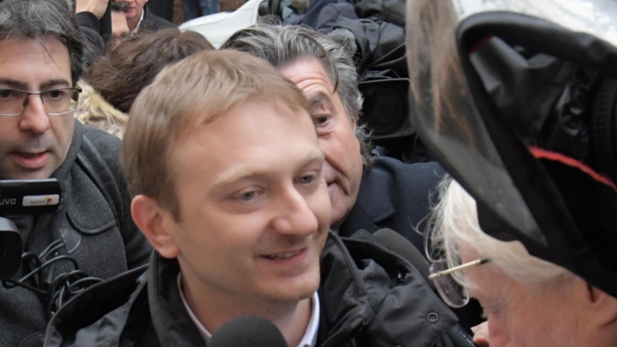 Garlasco, scontro sul Dna di Sempio: «Risultati cristallizzati». «Non è certo la prova regina». Il giallo del verbale scritto a mano nel 2014