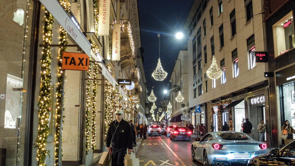 Marco Missiroli: «Milano, un bombolone a 4 euro e 50 centesimi, ma io l’amo ancora (seppur crudele): assiste ancora gli azzardi, e i miracoli»